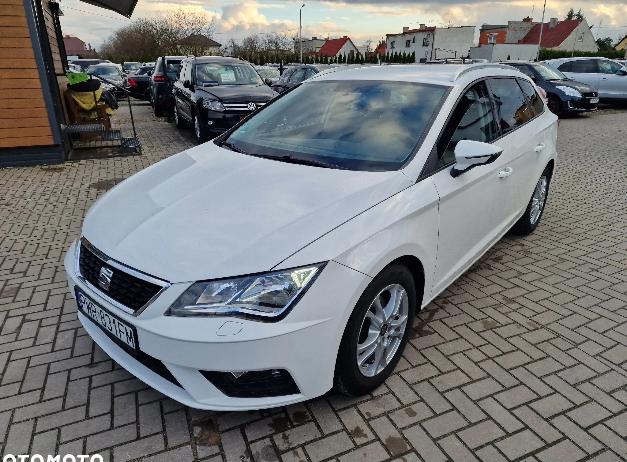Seat Leon cena 41900 przebieg: 74000, rok produkcji 2018 z Lidzbark Warmiński małe 562